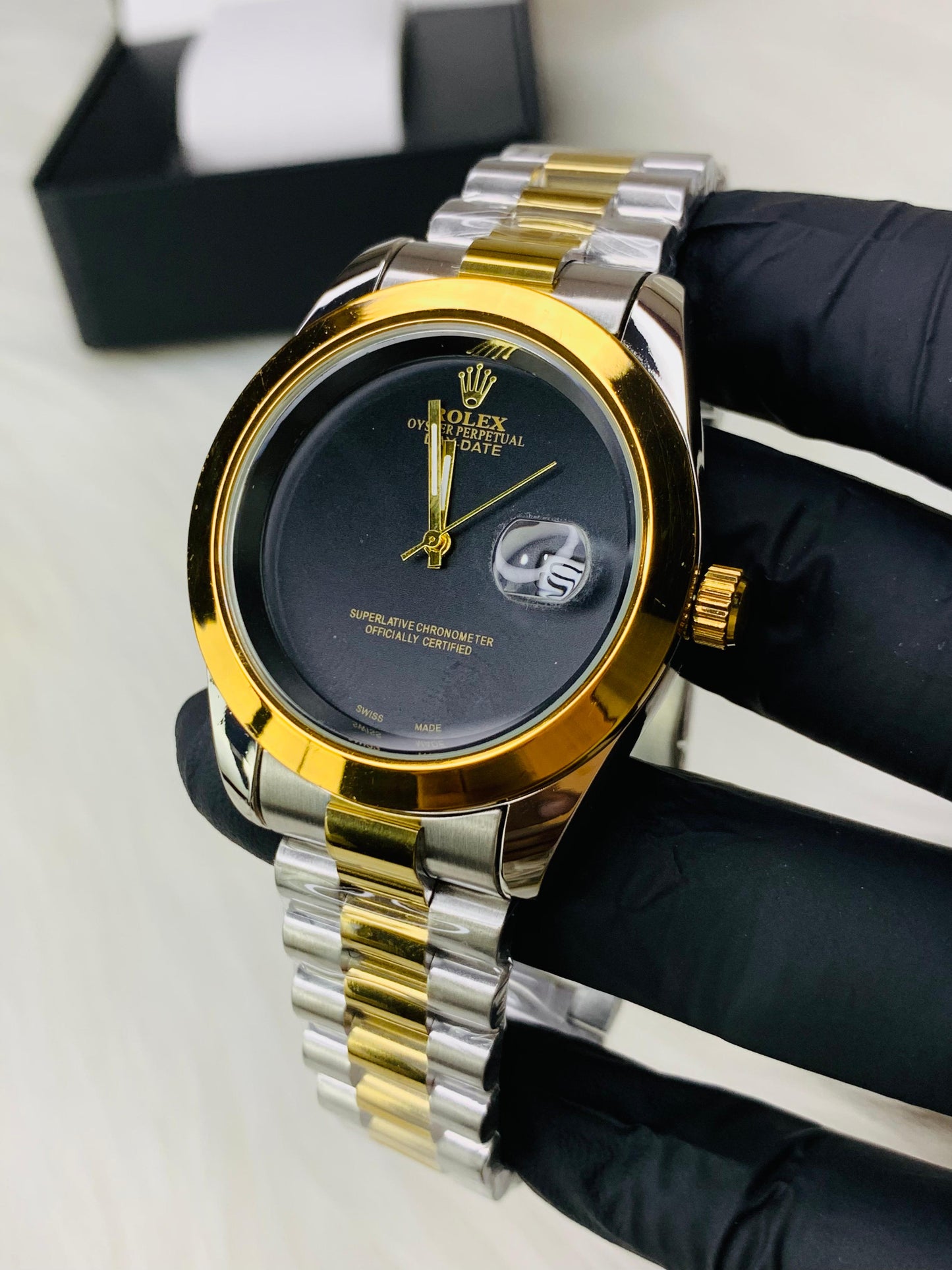 Royal Top Notch Watch (Black)