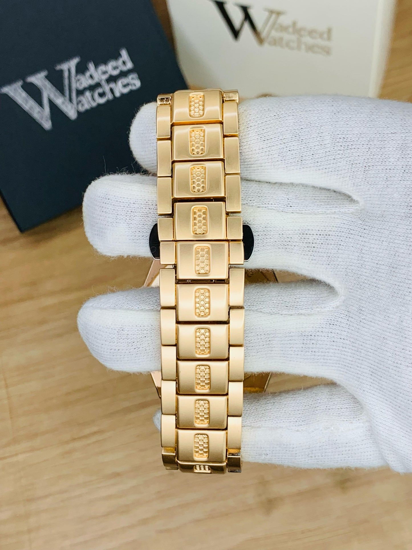 HB Monochrome Elite Model With Date (Copper)
